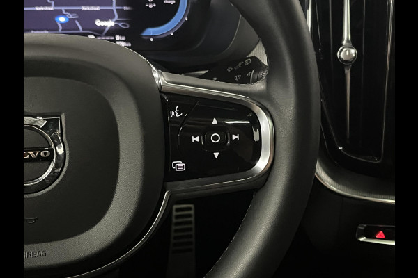 Volvo XC60 2.0 T6 Plug-in hybrid AWD R-Design Trekhaak | Open dak | Adaptive Cruise control | Harman/Kardon | Camera