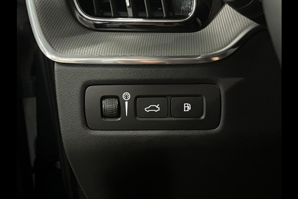 Volvo XC60 2.0 T6 Plug-in hybrid AWD R-Design Trekhaak | Open dak | Adaptive Cruise control | Harman/Kardon | Camera