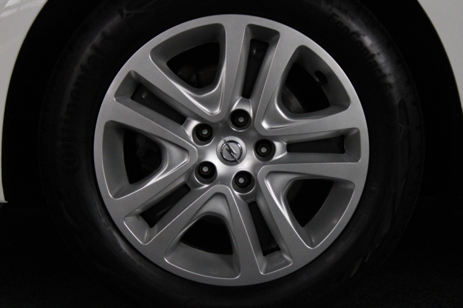 Opel Astra Sports Tourer 1.2 T Navi Airco Cruise PDC BTW auto Sportstoelen Carplay 1e eigenaar