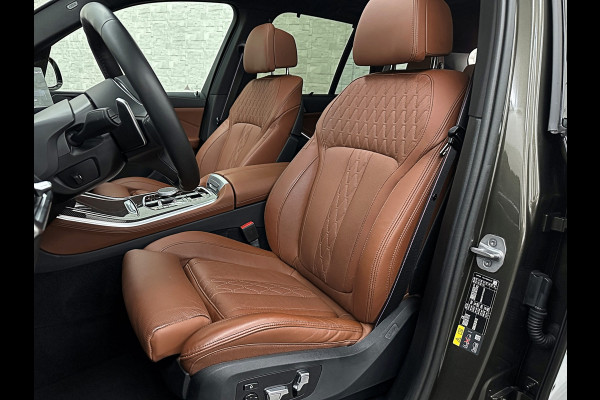 BMW X5 50e 490pk M-Pro Individual | ACC | 360 | Carbon | Stoelventilatie | 22" | Softclose | TH | Panodak | Comfort Seats | Driving Prof. | Park Prof. | Comfort plus | Manhattan met Tartufo Merino! Fabr. Gar. 06-2027 | NL-Auto | BTW.