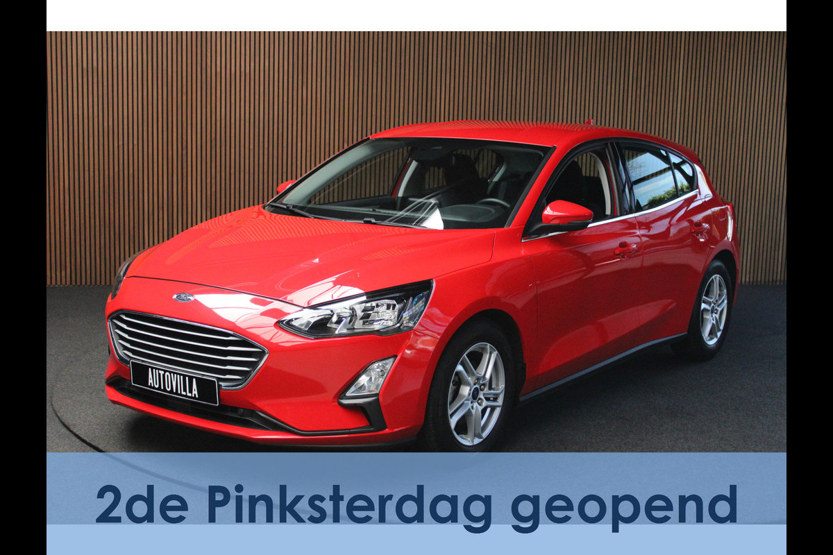 Ford Focus 1.5 EcoB. 150pk Aut. Navi Climate Stuurverwarming Stoelverwarming PDC LM velgen