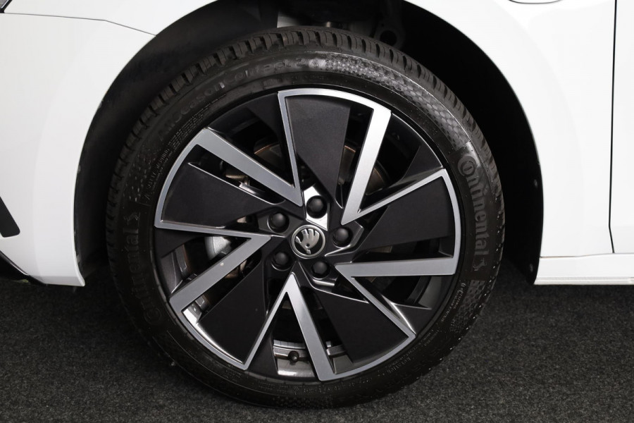 Škoda Octavia Combi 1.4 TSI iV PHEV Sportline Business 204pk  Plug in Hybrid | Navigatie | 18 inch Lichtmetalen velgen | Travel Pakket