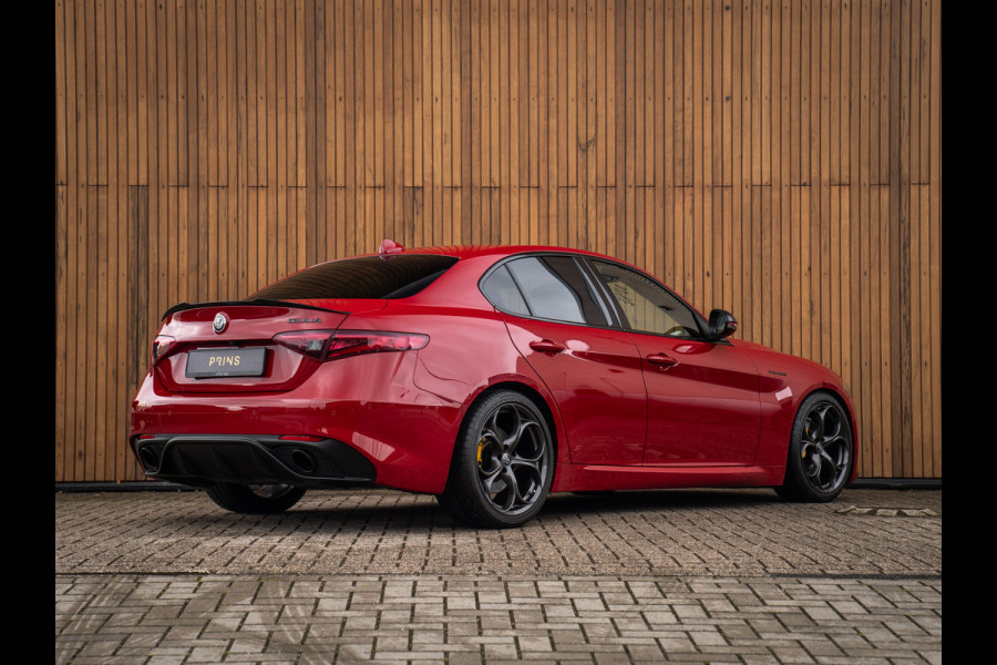 Alfa Romeo Giulia 2.0T Veloce 280pk RWD | Harman/Kardon | Lederen dash. | 19 inch | Adapt. cruise