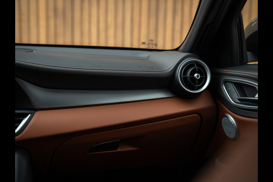 Alfa Romeo Giulia 2.0T Veloce 280pk RWD | Harman/Kardon | Lederen dash. | 19 inch | Adapt. cruise