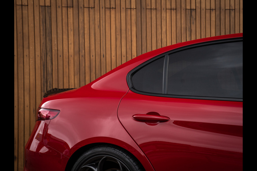 Alfa Romeo Giulia 2.0T Veloce 280pk RWD | Harman/Kardon | Lederen dash. | 19 inch | Adapt. cruise
