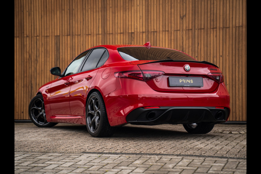 Alfa Romeo Giulia 2.0T Veloce 280pk RWD | Harman/Kardon | Lederen dash. | 19 inch | Adapt. cruise