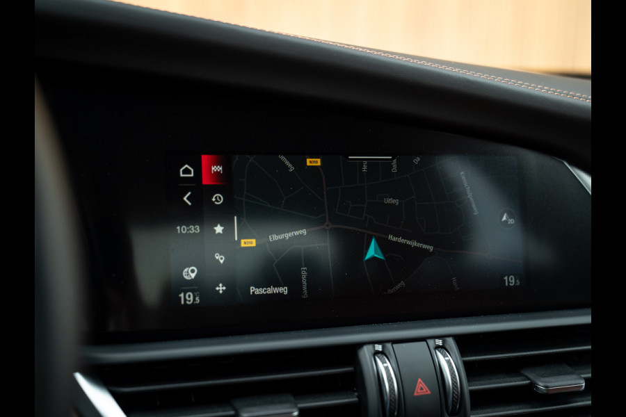 Alfa Romeo Giulia 2.0T Veloce 280pk RWD | Harman/Kardon | Lederen dash. | 19 inch | Adapt. cruise