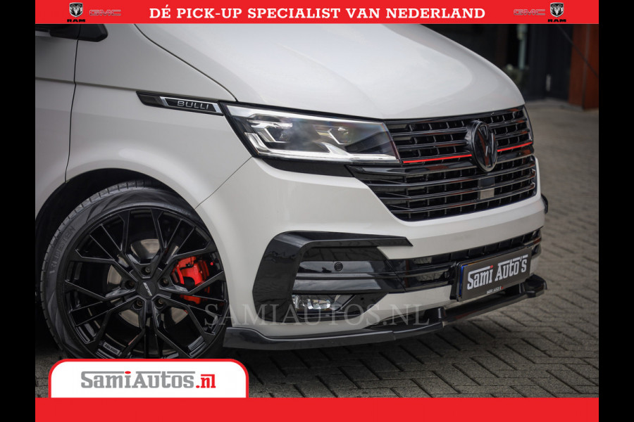 Volkswagen Transporter 2.0 TDI DC L2H1 30 Bulli 6 Persoons | Zeer Dik | In Zeer Goede Conditie | Comfortabele Dubbele Cabine met 6 Zitplaatsen | Body Kit | 20 Inch Brede Zwarte Wielen | Full Led | Camera | 2X Schuif Deuren |