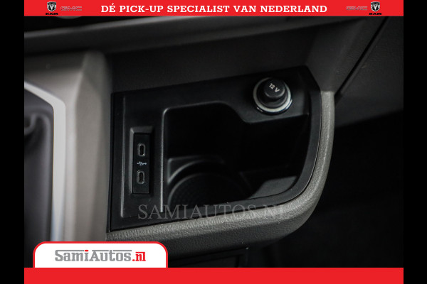 Volkswagen Transporter 2.0 TDI DC L2H1 30 Bulli 6 Persoons | Zeer Dik | In Zeer Goede Conditie | Comfortabele Dubbele Cabine met 6 Zitplaatsen | Body Kit | 20 Inch Brede Zwarte Wielen | Full Led | Camera | 2X Schuif Deuren |