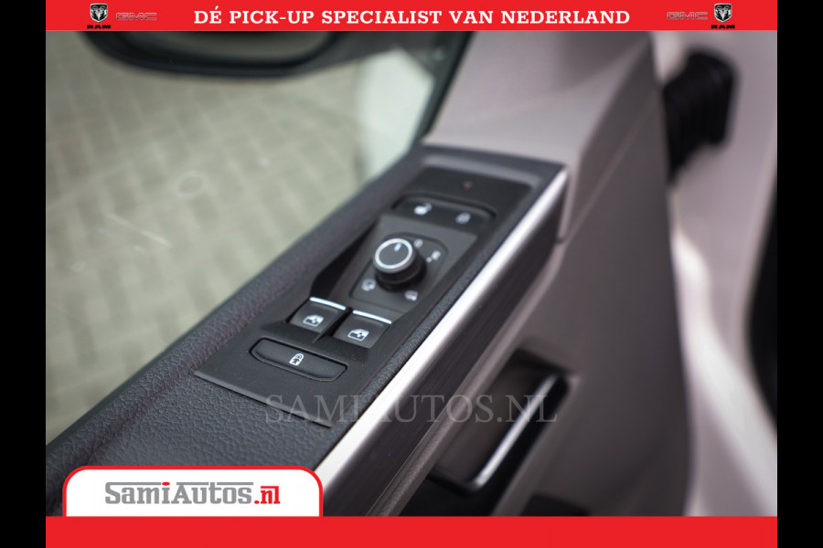 Volkswagen Transporter 2.0 TDI DC L2H1 30 Bulli 6 Persoons | Zeer Dik | In Zeer Goede Conditie | Comfortabele Dubbele Cabine met 6 Zitplaatsen | Body Kit | 20 Inch Brede Zwarte Wielen | Full Led | Camera | 2X Schuif Deuren |