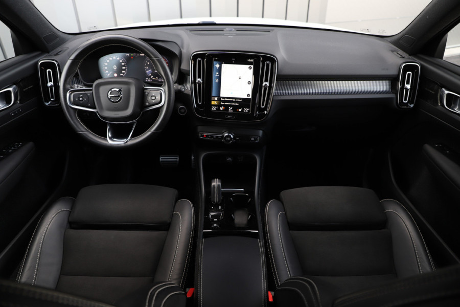 Volvo XC40 1.5 T5 Recharge Inscription | 262PK | Keyles-go | Harman/kardon | Memory | Blis | Stuurwielverw. | Stoelverw. | ACC | Led | 2020