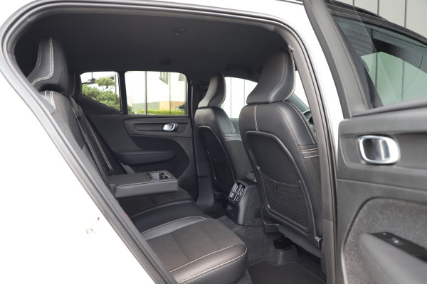Volvo XC40 1.5 T5 Recharge Inscription | 262PK | Keyles-go | Harman/kardon | Memory | Blis | Stuurwielverw. | Stoelverw. | ACC | Led | 2020