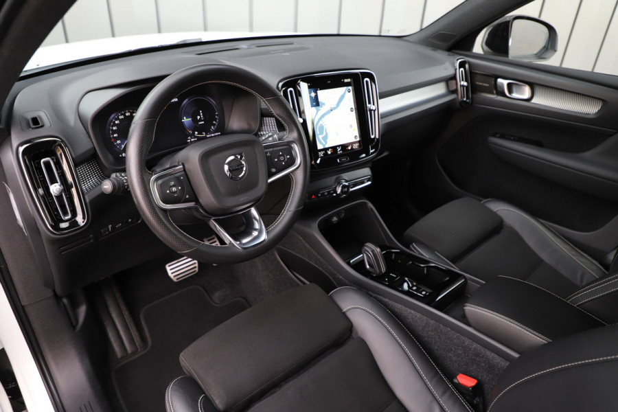 Volvo XC40 1.5 T5 Recharge Inscription | 262PK | Keyles-go | Harman/kardon | Memory | Blis | Stuurwielverw. | Stoelverw. | ACC | Led | 2020