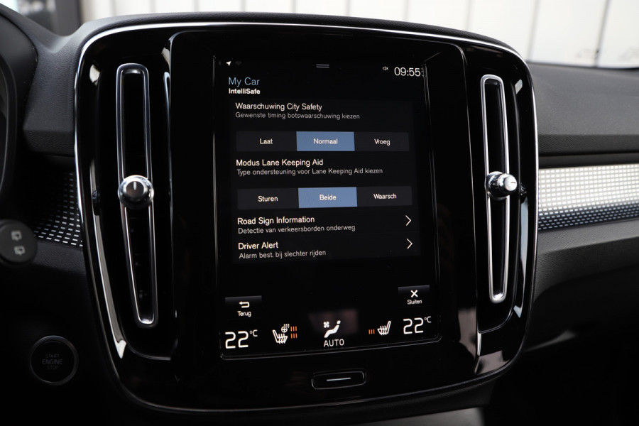 Volvo XC40 1.5 T5 Recharge Inscription | 262PK | Keyles-go | Harman/kardon | Memory | Blis | Stuurwielverw. | Stoelverw. | ACC | Led | 2020