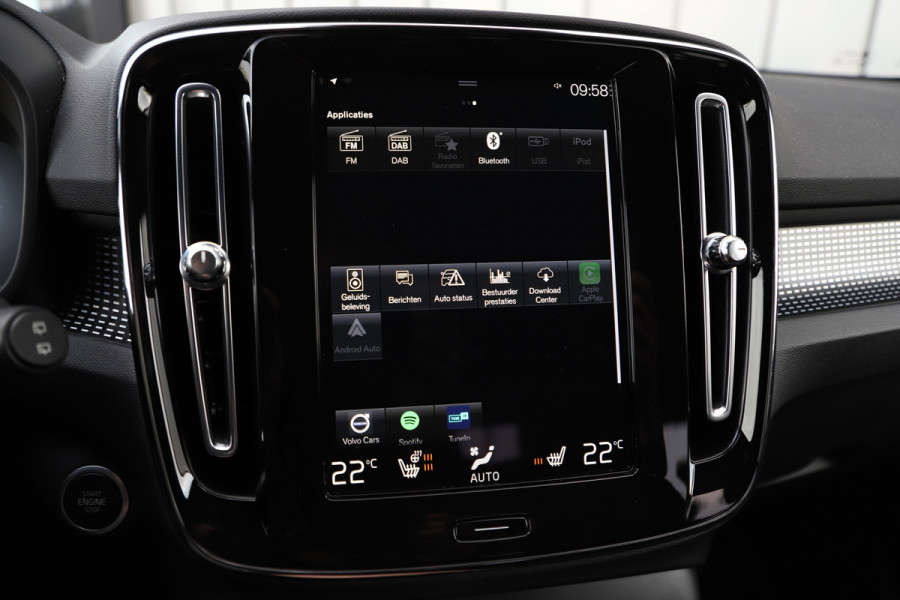 Volvo XC40 1.5 T5 Recharge Inscription | 262PK | Keyles-go | Harman/kardon | Memory | Blis | Stuurwielverw. | Stoelverw. | ACC | Led | 2020