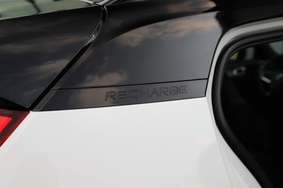 Volvo XC40 1.5 T5 Recharge Inscription | 262PK | Keyles-go | Harman/kardon | Memory | Blis | Stuurwielverw. | Stoelverw. | ACC | Led | 2020
