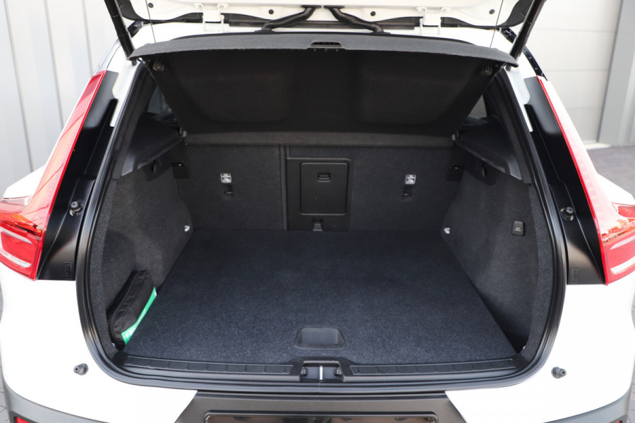 Volvo XC40 1.5 T5 Recharge Inscription | 262PK | Keyles-go | Harman/kardon | Memory | Blis | Stuurwielverw. | Stoelverw. | ACC | Led | 2020