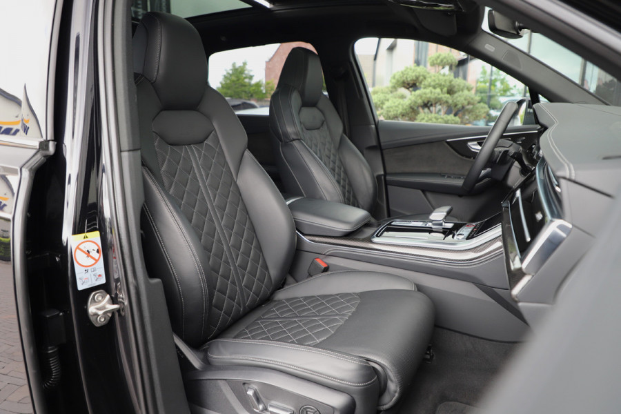 Audi SQ7 4.0 TFSI Quattro 7pers. | 507PK | Luchtvering | Achterasbesturing | Massage | Head-up | Keyles-go | Pano | B&O | Carbon | Sfeerv