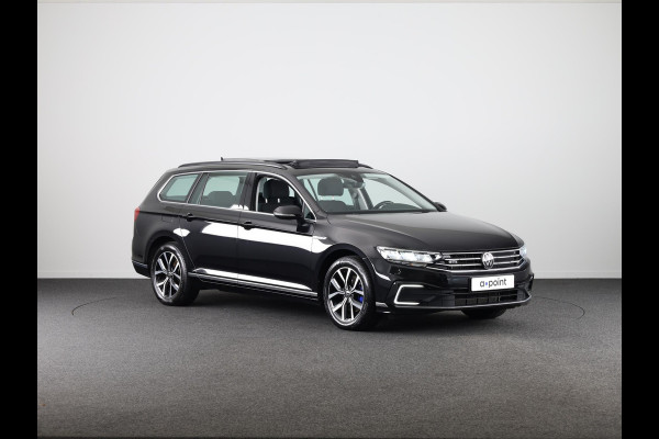 Volkswagen Passat Variant 1.4 TSI PHEV GTE Business 218PK DSG | Panorama dak | Trekhaak elektrisch | Stoelverwarming | Digitale cockpit |