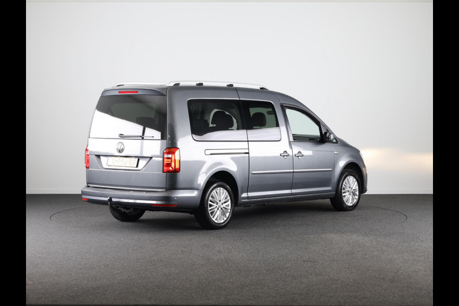 Volkswagen Caddy Maxi 1.4 TSI Trendline 125 pk Automaat (DSG) | Navigatie | Trekhaak | Parkeersensoren (Park assist) | Achteruitrijcamera | Stoelverwarming | Autom. airco |