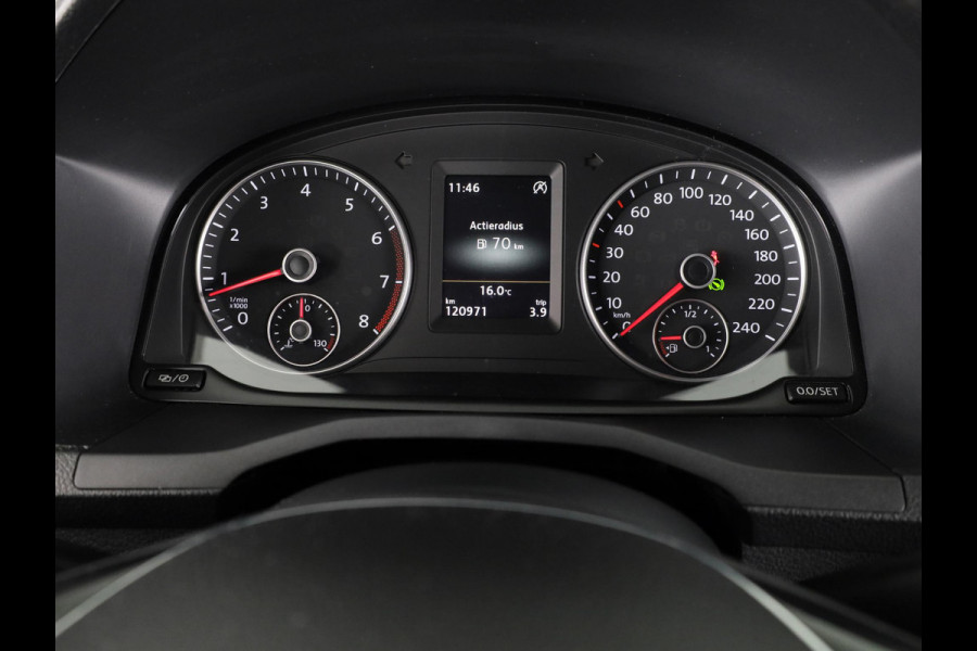 Volkswagen Caddy Maxi 1.4 TSI Trendline 125 pk Automaat (DSG) | Navigatie | Trekhaak | Parkeersensoren (Park assist) | Achteruitrijcamera | Stoelverwarming | Autom. airco |