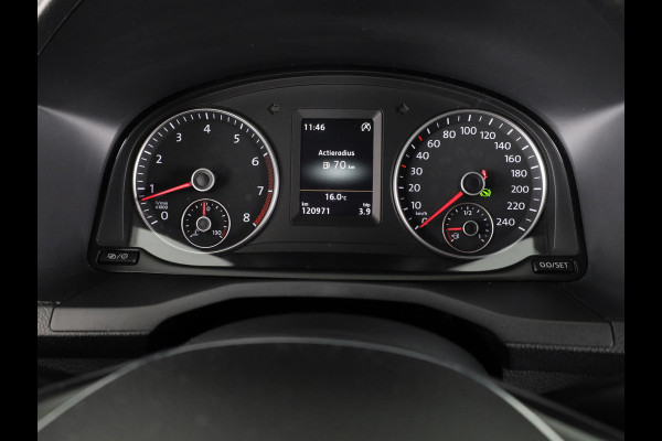 Volkswagen Caddy Maxi 1.4 TSI Trendline 125 pk Automaat (DSG) | Navigatie | Trekhaak | Parkeersensoren (Park assist) | Achteruitrijcamera | Stoelverwarming | Autom. airco |