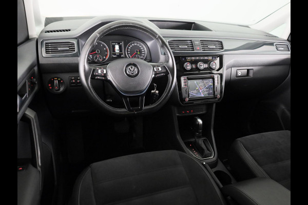 Volkswagen Caddy Maxi 1.4 TSI Trendline 125 pk Automaat (DSG) | Navigatie | Trekhaak | Parkeersensoren (Park assist) | Achteruitrijcamera | Stoelverwarming | Autom. airco |