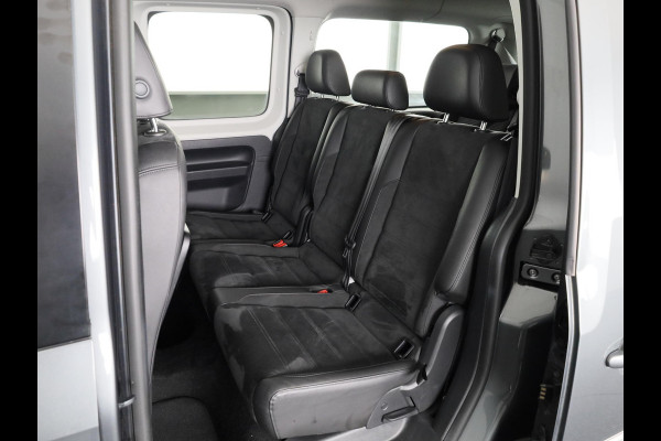 Volkswagen Caddy Maxi 1.4 TSI Trendline 125 pk Automaat (DSG) | Navigatie | Trekhaak | Parkeersensoren (Park assist) | Achteruitrijcamera | Stoelverwarming | Autom. airco |