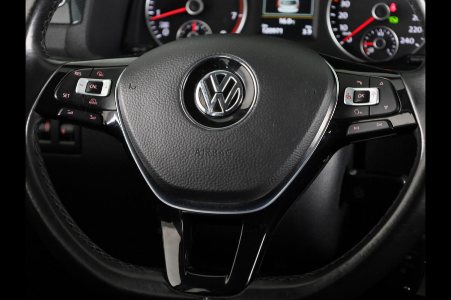 Volkswagen Caddy Maxi 1.4 TSI Trendline 125 pk Automaat (DSG) | Navigatie | Trekhaak | Parkeersensoren (Park assist) | Achteruitrijcamera | Stoelverwarming | Autom. airco |