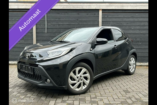 Toyota Aygo X 1.0 VVT-i S-CVT Automaat LED verl. / LM / Clima / Carplay / 10.250KM!!!