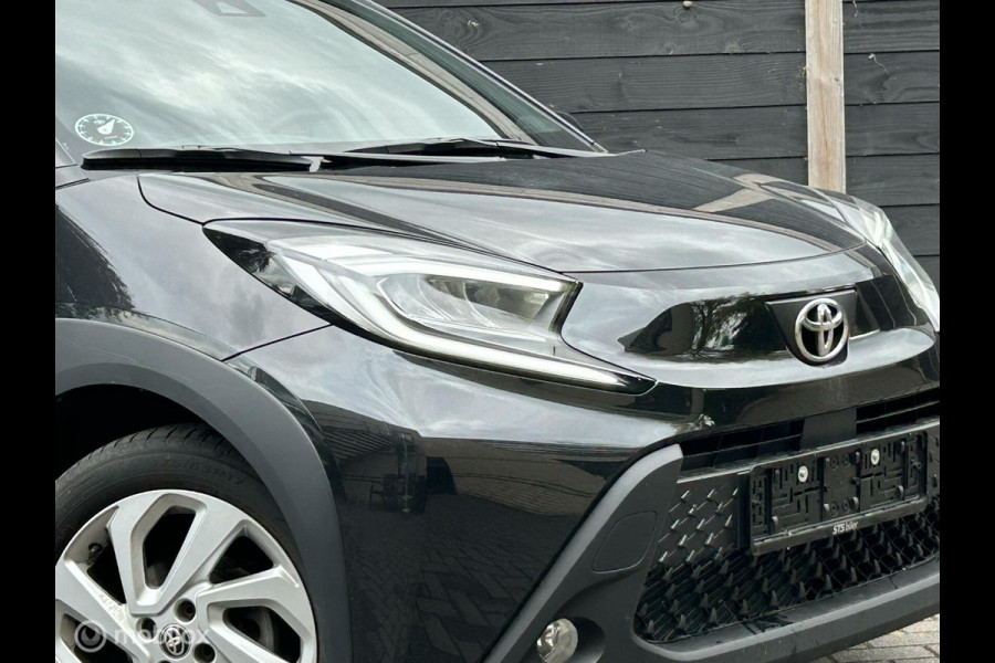 Toyota Aygo X 1.0 VVT-i S-CVT Automaat LED verl. / LM / Clima / Carplay / 10.250KM!!!