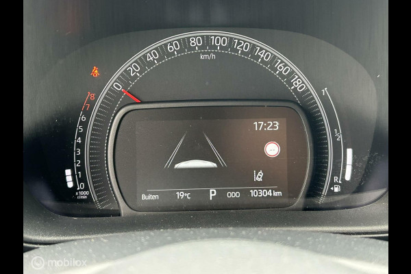 Toyota Aygo X 1.0 VVT-i S-CVT Automaat LED verl. / LM / Clima / Carplay / 10.250KM!!!