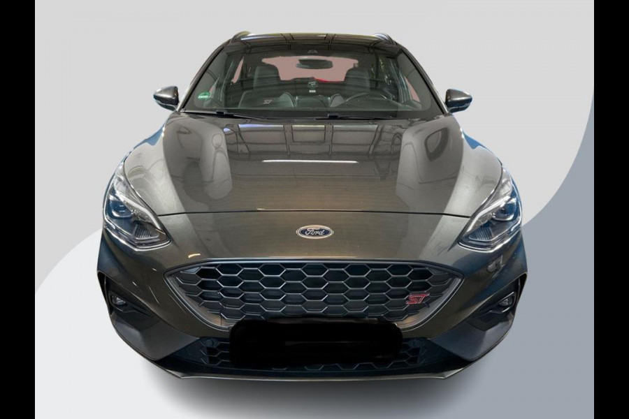 Ford FOCUS Wagon 2.3 EcoBoost ST-3 | Automaat 280pk! | Panoramadak | Winter Pack | Adaptive cruise control | Adaptive LED | Head up Display | Camera | 2 bandensets