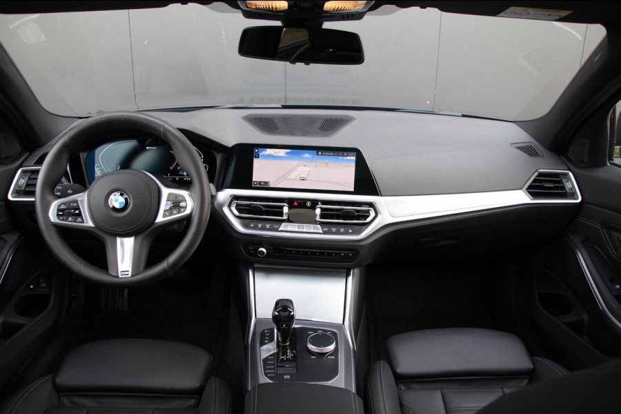 BMW 3 Serie Touring 330e xDrive Sport | Laser | Pano | Leder | ACC