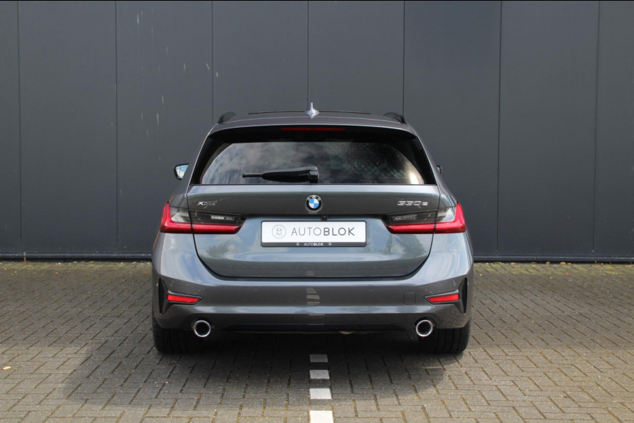 BMW 3 Serie Touring 330e xDrive Sport | Laser | Pano | Leder | ACC