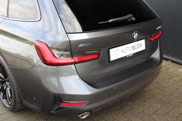 BMW 3 Serie Touring 330e xDrive Sport | Laser | Pano | Leder | ACC