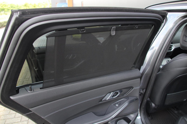 BMW 3 Serie Touring 330e xDrive Sport | Laser | Pano | Leder | ACC