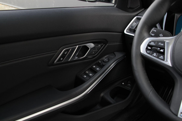 BMW 3 Serie Touring 330e xDrive Sport | Laser | Pano | Leder | ACC