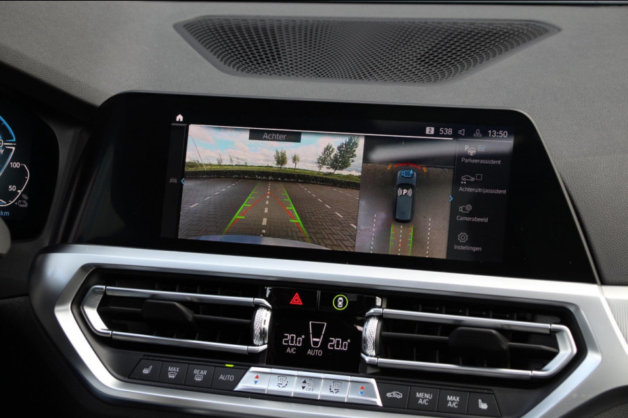 BMW 3 Serie Touring 330e xDrive Sport | Laser | Pano | Leder | ACC