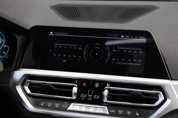 BMW 3 Serie Touring 330e xDrive Sport | Laser | Pano | Leder | ACC