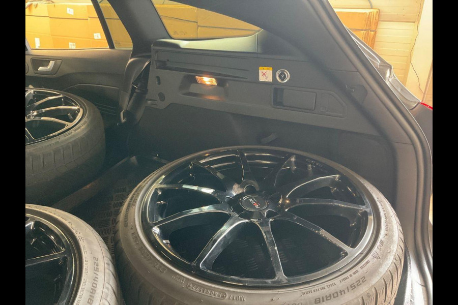 Ford FOCUS Wagon 2.0 EcoBlue ST 190pk diesel | Wegklapbare trekhaak | Adaptive cruise control | Winter Pack | Adaptive LED | Head up Display | Bang&Olufsen |  1.800 kg trekgewicht