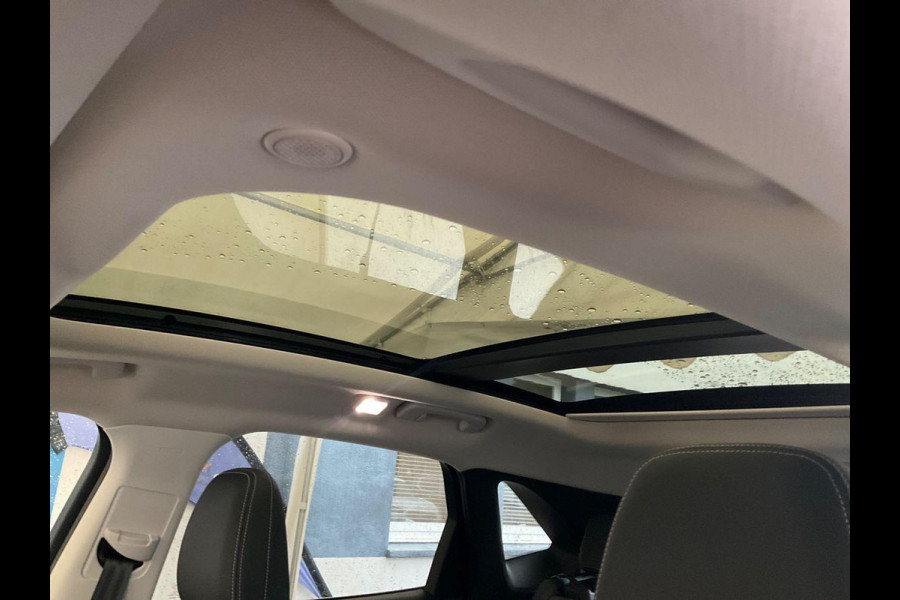 Ford Kuga 2.5 PHEV Vignale | Panoramadak | Adaptive cruise control | Winter Pack | Elektrische achterklep | Head up Display