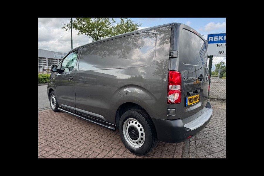 Opel Vivaro 2.0 CDTI 145pk L2 H1 Edition 3Persoons Airco,Cruisecontrol,Navigatie Nette Auto