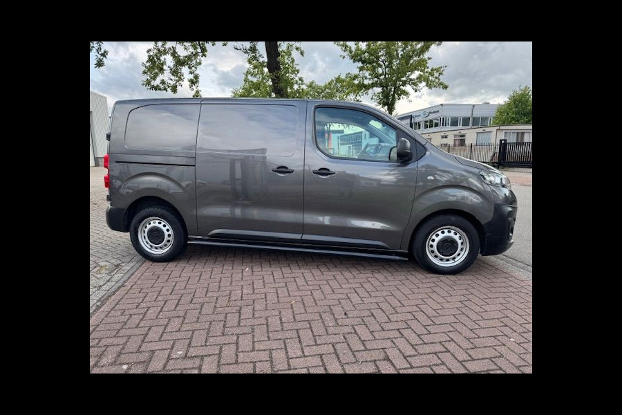 Opel Vivaro 2.0 CDTI 145pk L2 H1 Edition 3Persoons Airco,Cruisecontrol,Navigatie Nette Auto