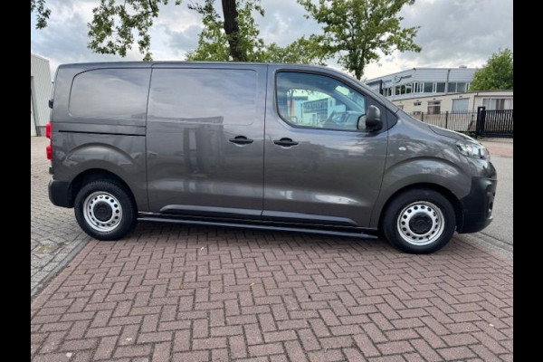 Opel Vivaro 2.0 CDTI 145pk L2 H1 Edition 3Persoons Airco,Cruisecontrol,Navigatie Nette Auto