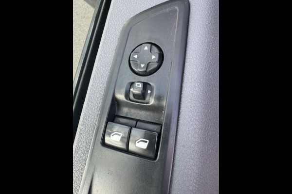 Opel Vivaro 2.0 CDTI 145pk L2 H1 Edition 3Persoons Airco,Cruisecontrol,Navigatie Nette Auto