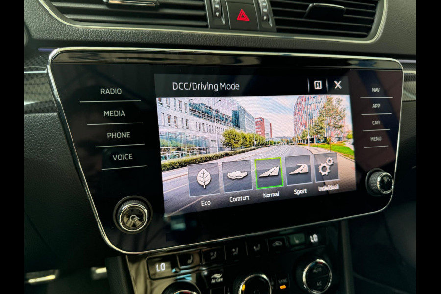Škoda Superb Combi 2.0 TSI Sportline 220PK Pano|Camera|Trekhaak|VOLL