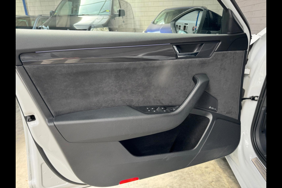 Škoda Superb Combi 2.0 TSI Sportline 220PK Pano|Camera|Trekhaak|VOLL