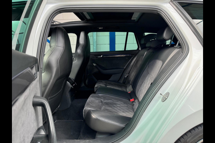 Škoda Superb Combi 2.0 TSI Sportline 220PK Pano|Camera|Trekhaak|VOLL