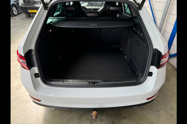 Škoda Superb Combi 2.0 TSI Sportline 220PK Pano|Camera|Trekhaak|VOLL